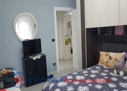 Appartamento Front foto 6