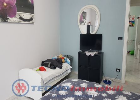 Appartamento Front foto 8