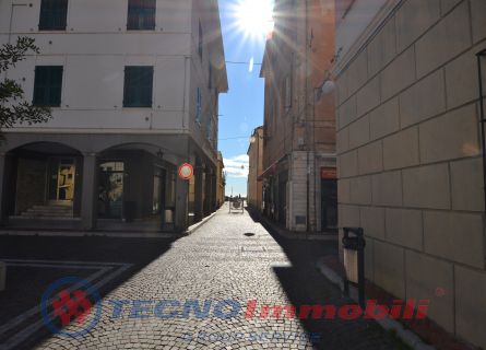 Appartamento PIETRA LIGURE vendita  Pietra Ligure Via Garibaldi ,29 Tecnoimmobili Group Service
