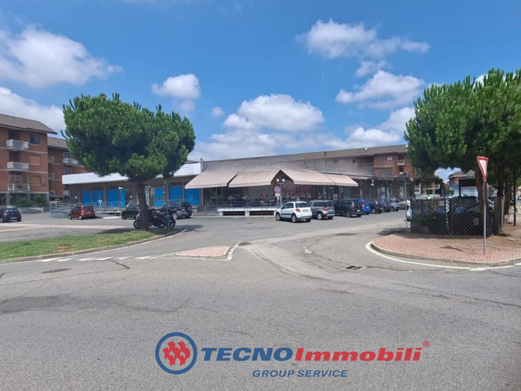 Locale commerciale in Vendita Via Lombardore