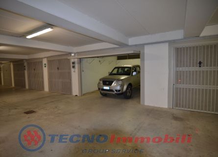 Garage/Box auto Via Enrico Toti, Loano - TecnoimmobiliGroup